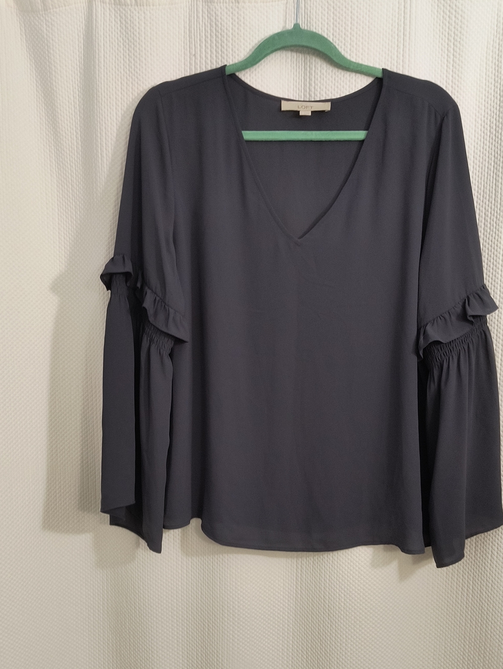 LOFT Grey V-Neck Ruffle Sleeve Blouse Women's